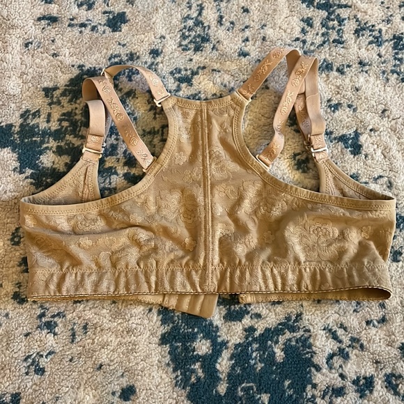 Posture support - Picture 2 of 3